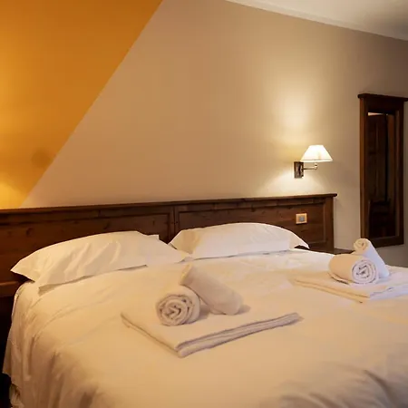 Seggiovia 3* بونتيشيانالي